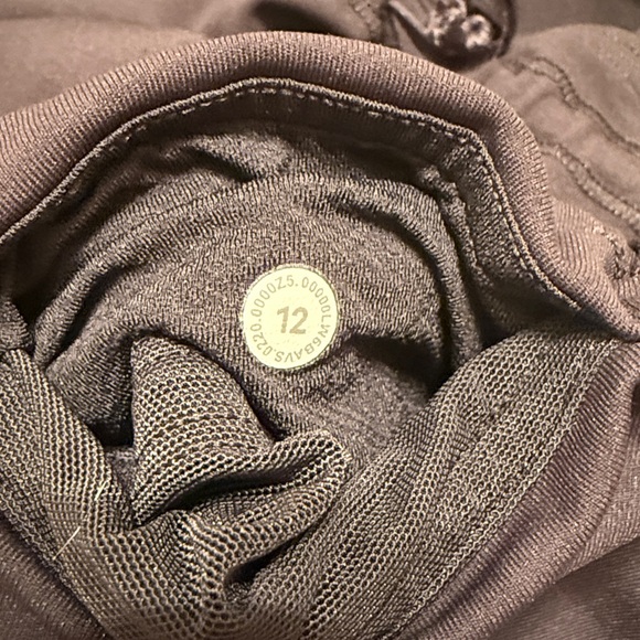 Lululemon Athletica High-Rise Full Length Black Leggings - Picture 5 of 6